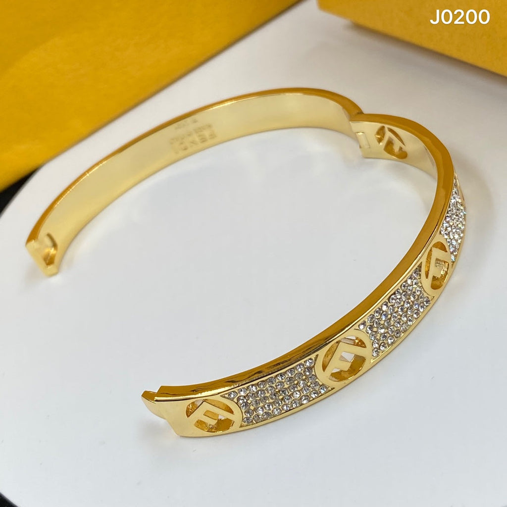 18K F Is Bracelet