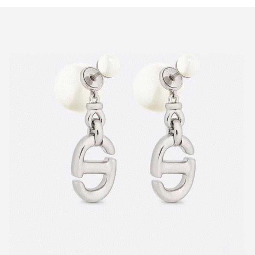 18K CD 30 Montaigne Earrings
