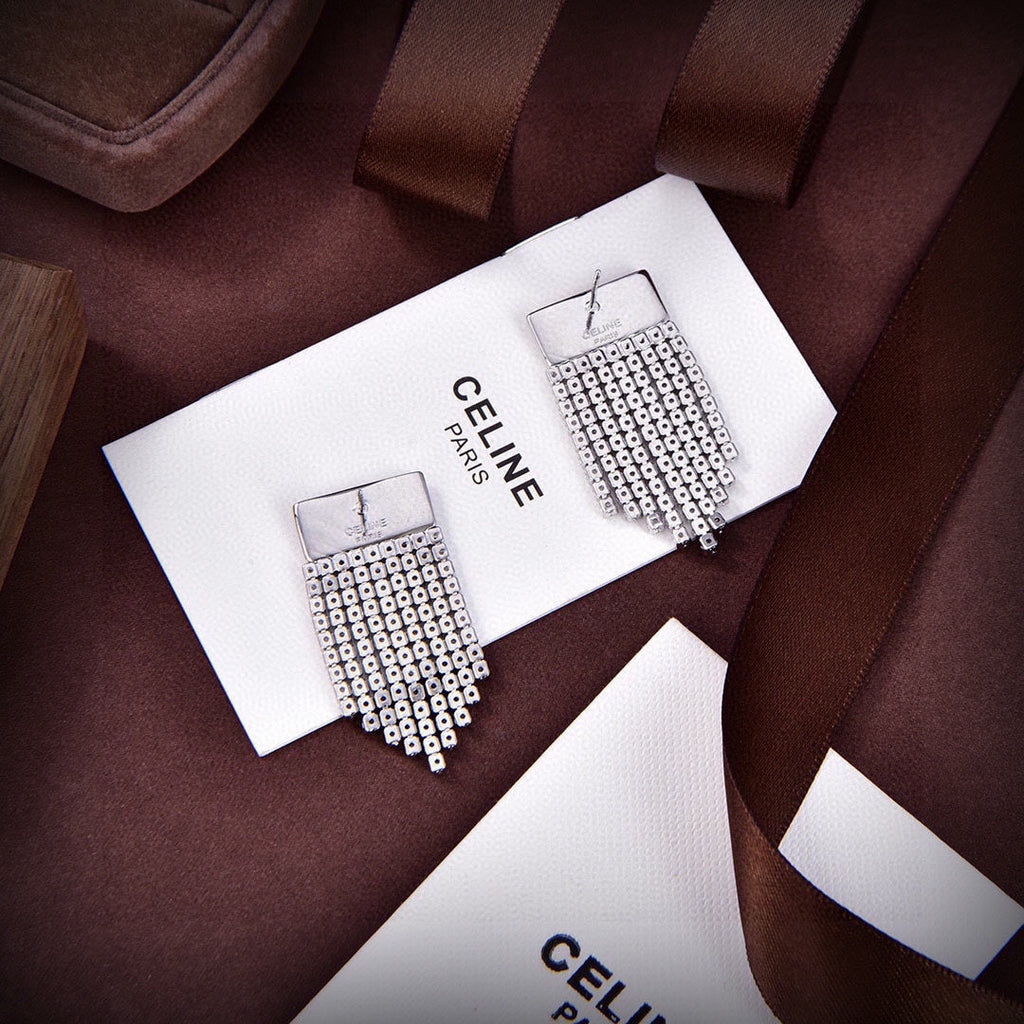 18K Triomphe Diamonds Tassel Earrings