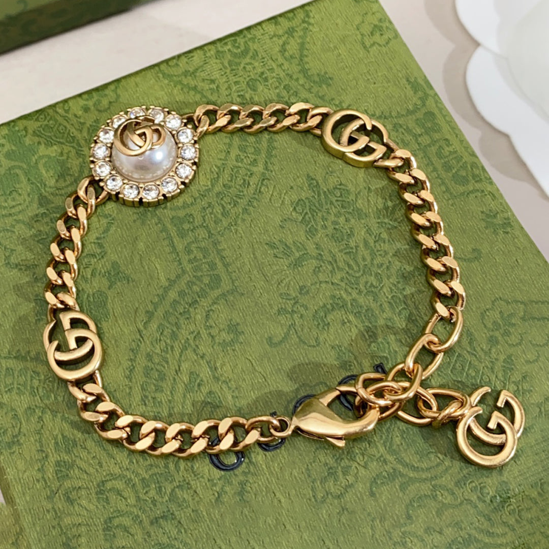 18K Double G Interlocking G Pearl Chain Bracelet