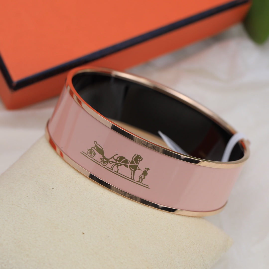 18K Enamel Cal¨¨che Wide Bangle H Bracelet