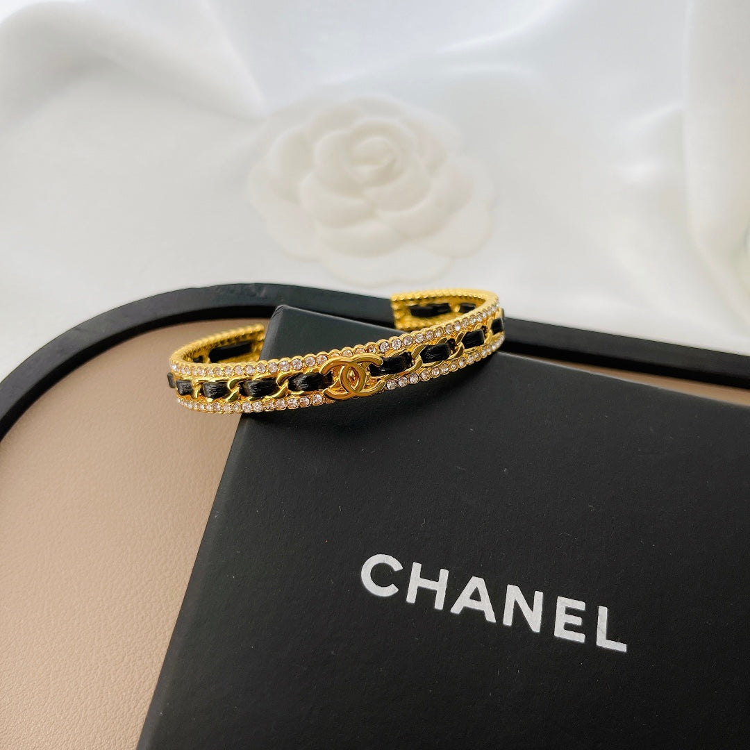 18K CC Black Strass Cuff Bracelet